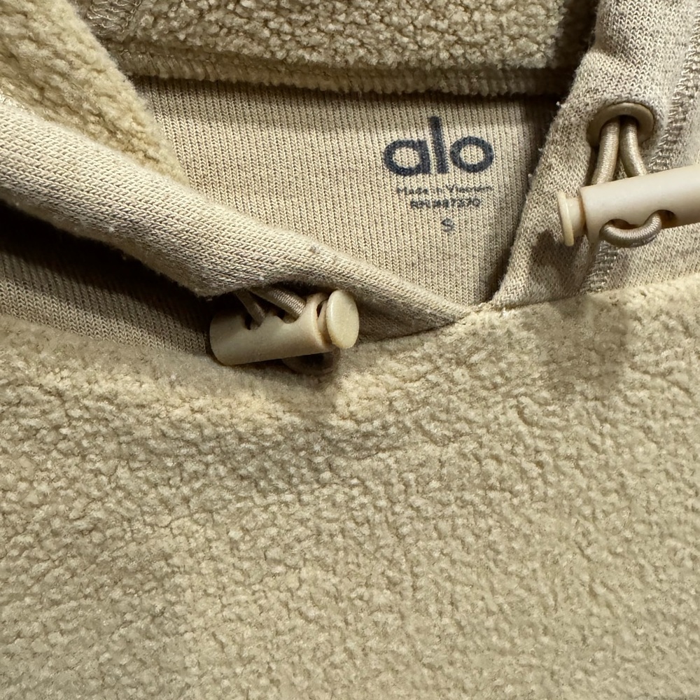 ALO Yoga Mustard Yellow Sherpa Hoodie Jacket - Picture 3 of 4